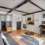 13 Luxury Flat Eiffel Design 2 *