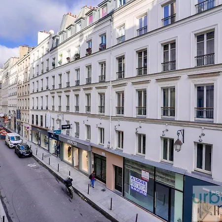 13 Luxury Flat Eiffel Design 2 Apartmán *