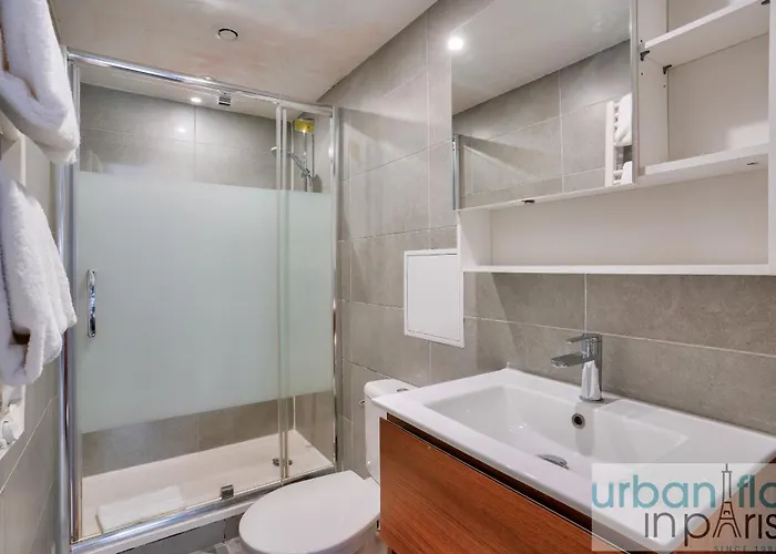 Appartement 13 Luxury Flat Eiffel Design 2