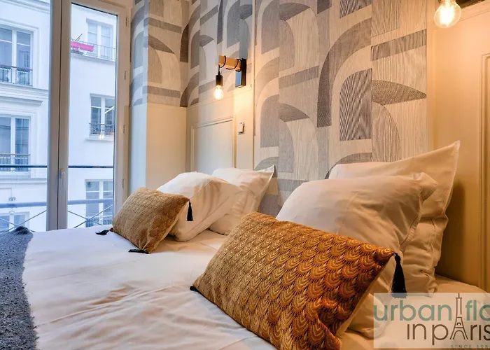 13 Luxury Flat Eiffel Design 2 Apartmán