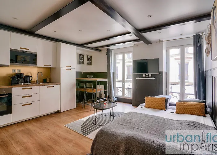 13 Luxury Flat Eiffel Design 2 Appartement Paris