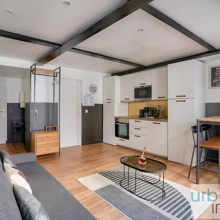 13 Luxury Flat Eiffel Design 2 *