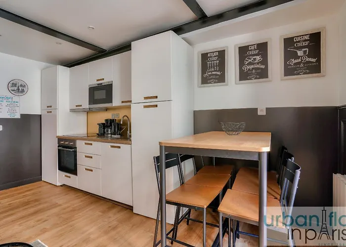 Appartement 13 Luxury Flat Eiffel Design 2 *