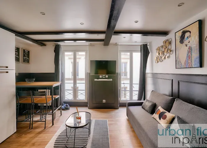 Appartement 13 Luxury Flat Eiffel Design 2