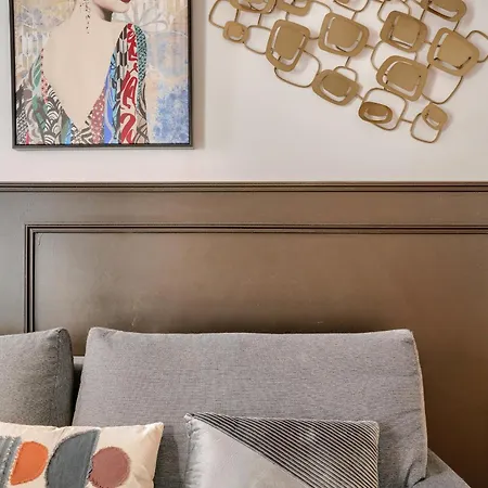 13 Luxury Flat Eiffel Design 2 * Paris